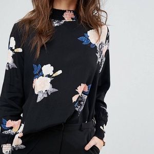 Y.A.S • long sleeve floral top • size XL